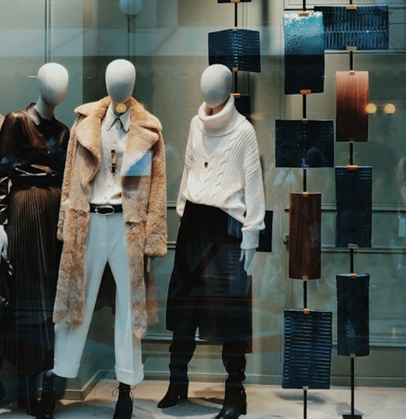 Pricing at the Speed of Trends- How Fashion Brands Stay Ahead with Competitor AI
